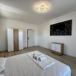 Andalucia Apartment Navodari