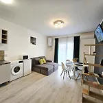 Andalucia Apartment *